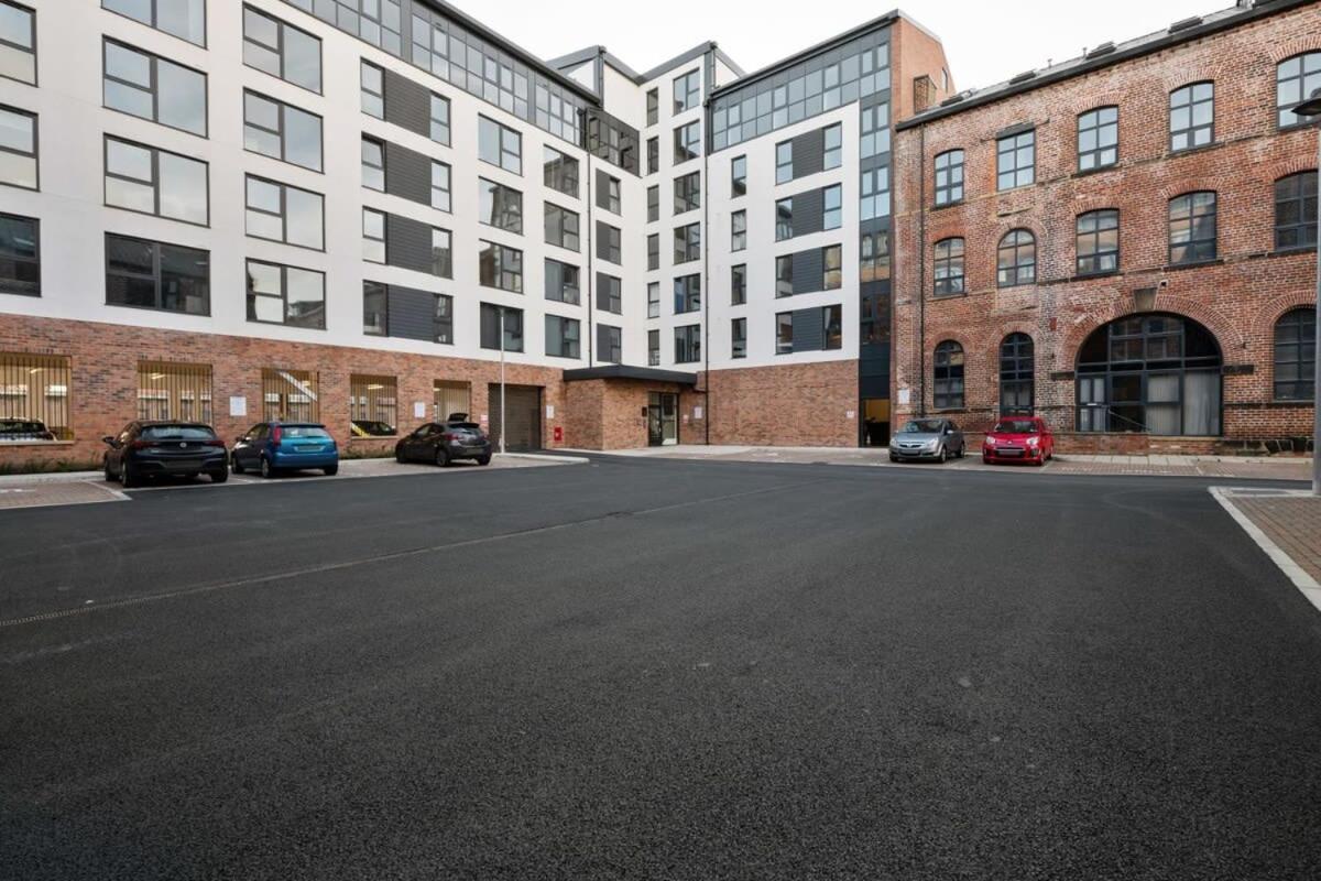 Lovely Riverside 2 Bed Apartment Leeds  Exterior foto